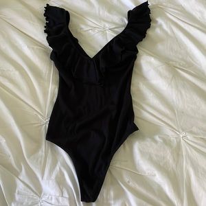 Aritzia Wilfred ruffle bodysuit black